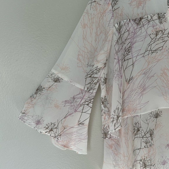 Cato Women's Overlay Top W/3/4" Flared Sleeve Size L - Picture 4 of 6